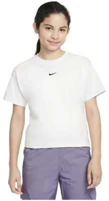 Produktbild von T-Shirt Nike FZ5559-100 für Mädchen