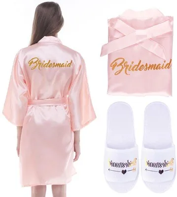 Produktbild von Damen-Badekimono aus Satin für Braut und Brautjungfer mit Pyjama-ähnlicher Schlauchpumps für Brautjungfer und Braut