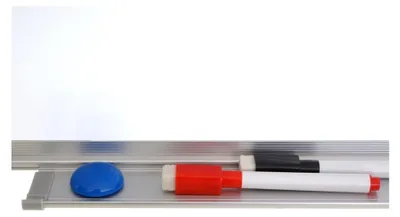 Produktbild von Magnettafel 80x110x2cm mit Zubehör für Büro, Schule und Küche