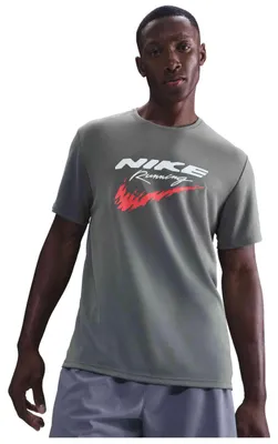 Produktbild von T-Shirt Nike HV2135-084 für Herren