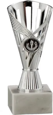 Produktbild von Pokal silber aus Kunststoff mit Marmorsockel Pokalgröße - 17 cm