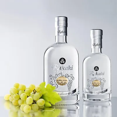 Produktbild von SI-MEL SAVIDAKIS 12911 - Rakaki- Tsikoudia 500ml (vol. 38%) von Kreta