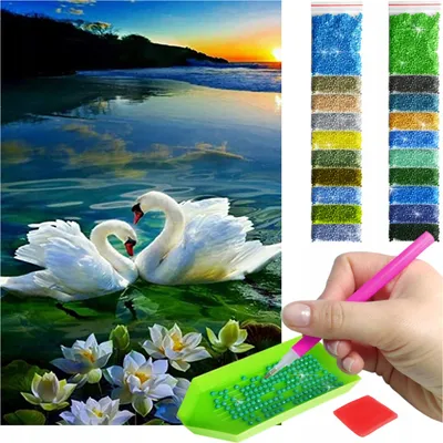 Produktbild von ARTULIO - Diamond Painting Set - Zwei weiße Schwäne auf dem See - 60 x 40 cm - Groß XXL - Crystal Art, Komplettset Mosaik + Zubehör