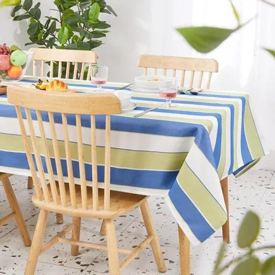 Produktbild von Ibenzoa® Tischdecke 130 x 220 cm – wasserabweisend mit Lotus-Effekt, Polyester, hellgrün, für Esstisch, Küche, Wohnzimmer & Büro