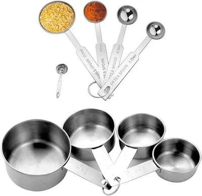 Produktbild von Famanu Messbecher und Messlöffel Set 8-teilig aus Edelstahl - vielseitiges Küchenwerkzeug