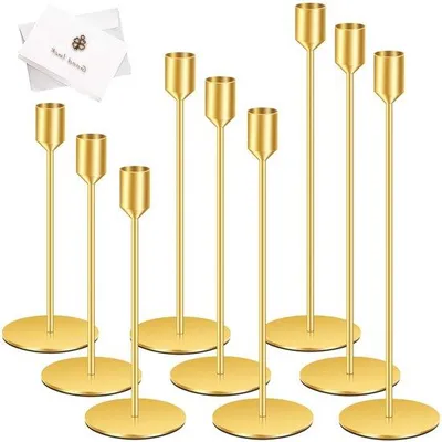 Image de Élégant bougeoir doré pour la décoration de table et la maison