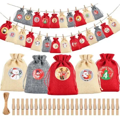Image de Calendrier de l'Avent à remplir, 24 sacs de Noël à décorer soi-même, gris et rouge, 12 x 15 cm