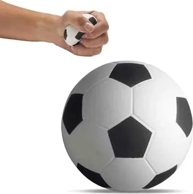 Immagine prodotto di 6 cm calcio per bambini antistress giocattolo chelentamente calcio Giocattolo divertente sollievo per gli adulti