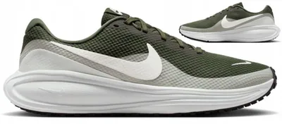 Produktbild von Herren Sportschuhe Nike Revolution 8 Größe: 45
