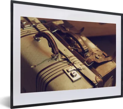 Produktbild von MuchoWow® MuchoWow® Gerahmtes Poster Reisekoffer - Vintage - Braun 40x30 cm - Poster mit zchwarzem Bilderrahmen - Bilderrahmen - Poster im Rahmen