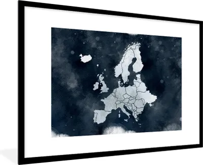 Produktbild von MuchoWow® MuchoWow® Gerahmtes Poster Europa-Karte - Aquarellfarbe - Blau 90x60 cm - Poster mit zchwarzem Bilderrahmen - Wanddekoration - Fotos