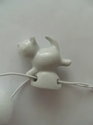Produktbild von Porzellan Tropfenfänger Katze springend, weiß, für Kaffee- oder Teekannen, Figur Tier