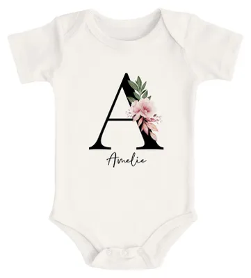 Produktbild von Baby Body mit Namen personalisiert Monogramm Initiale Anfangsbuchstabe und Name Mädchen kurzarm kurzarm  Baumwolle SpecialMe® natur 0-3 Monate