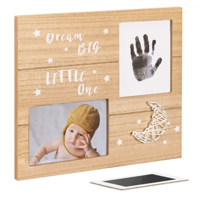 Produktbild von Navaris Bilderrahmen für Baby Handabdruck Fußabdruck - 30 x 25 x 2,5 cm Rahmen Abdruckset für Hände und Füße - Fotorahmen mit Stempelkissen