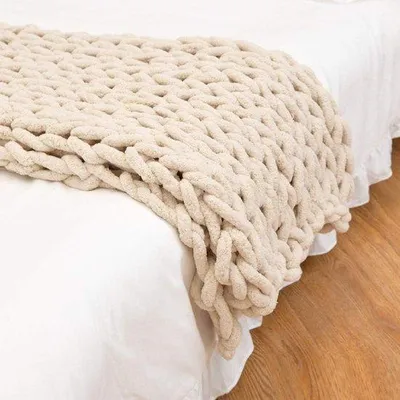 Productafbeelding van Grote, handgeweven wollen deken - 1 stuk - Beige - 80 x 100 cm