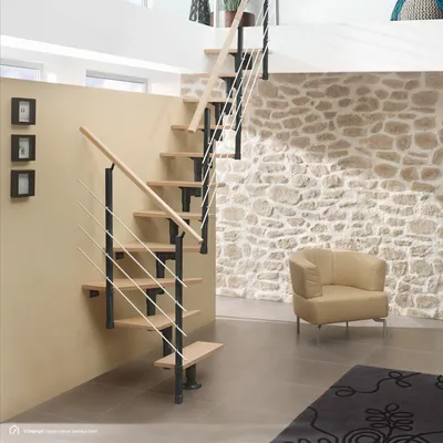 Productafbeelding van Intercon York trap met middenbalk, enkelvoudige leuning | 13 treden tot 322 cm | Beuken hout, naturel afwerking | Metaalkleur: Lava-anthraciet | Rechtsdraaiende trap