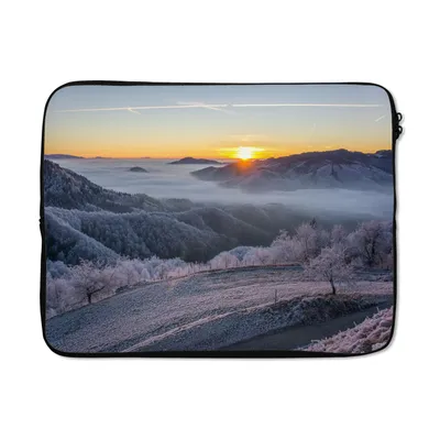 Produktbild von MuchoWow® Laptop Hülle 17 Zoll Laptoptasche Winter - Berge - Sonne - Abend - Zipper - Schutzabdeckung