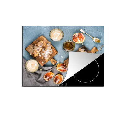 Produktbild von KitchenYeah© Herdabdeckplatte Croissant - Obst - Frühstück , 60x52cm, Küche Deko, Glaskeramikkochfeld Herdabdeckung, Abdeckplatte fùr Kochfeld
