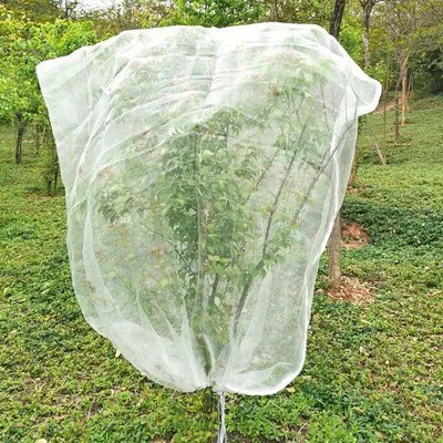 Productafbeelding van Ibenzoa® Insectennet voor fruitbomen met rits en trekkoord, fijnmazig (0,8 mm) – 2,5 x 2 meter, transparant, polyethyleen, 1 stuk