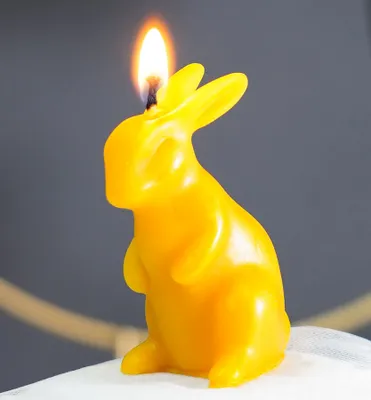 Produktbild von Bienenwachskerze aus 100% Bienenwachs, Ostzerkerze Hase stehend, Kerze für Ostern 5 x 3,8 x 7cm, Osterdeko, Osterkerze