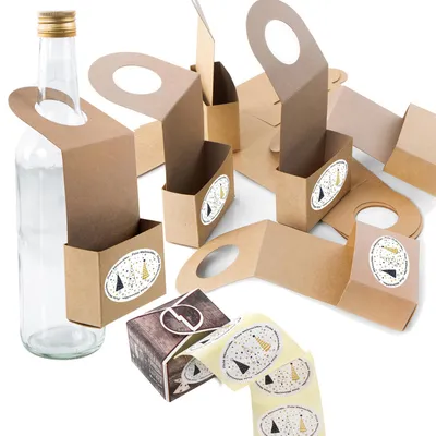 Produktbild von Logbuch-Verlag 10 weihnachtliche Flaschenanhänger zum Befüllen mit Sticker FROHE WEIHNACHTEN - Deko für Weinflaschen