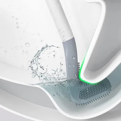 Produktbild von Famanu Toilettenbürste mit langer Stiel, 360° Reinigung - Schwarz
