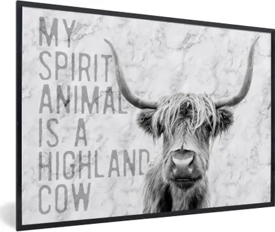 Produktbild von MuchoWow® Gerahmtes Poster Marmor - Schottischer Highlander - Zitat 90x60 cm - Poster mit Schwarzem Bilderrahmen Wandposter Rahmen Foto Bilder - Fotorahmen - Foto-Plakat