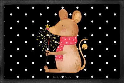 Produktbild von Mr. & Mrs. Panda fußmatte Maus Weihnachten 60 x 90 cm - Schwarz - Geschenk, Weihnachtsmotiv, Schmutzmatte, Weihnachtsgruß, Fußabtreter, Bodenvorleger, Frohe, Mäuschen