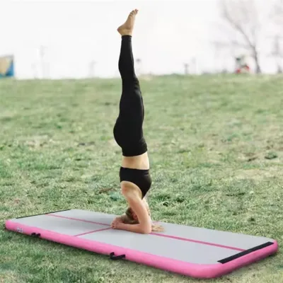 Produktbild von Aufblasbare Yogamatte - Airtrack Gymnastikmatte 400×100×10 cm - Turnmatte fürs Training - 10 cm dick - Für Zuhause und Studio - Indoor und Outdoor