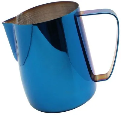 Produktbild von Unyqoos® Milchkännchen 600 ml – Edelstahl 304 mit Titanbeschichtung, milchblau, zum Milchaufschäumen, für Zuhause & professionellen Einsatz