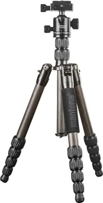 Produktbild von Walimex mantona travel tripod Light Traveller, ultraľahký kompaktný statív I pre fotoaparáty z uhlíkových vlákien, guľová hlava + vymeniteľná doštička (kompatibilný s Arca Swiss), 360° panoráma I foto statív ako statív a monopod, čierny (1022553)