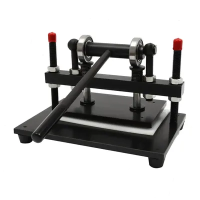 Zdjęcie produktu dla Ręczna maszyna do cięcia skóry - prasa do wykrawania i cięcia - powierzchnia robocza 26 x 16 cm - do skóry, silikonu, książek - kolor czarny