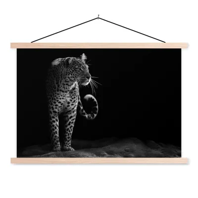 Produktbild von MuchoWow® Textilposter Wildtiere - Leopard - Natur - Schwarz - Weiß 60x40 cm mit holzfarbenen Rahmen - Bilder