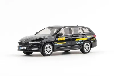Productafbeelding van Škoda Octavia IV Combi (2020), model van Fanuc Robotics, schaal 1:43