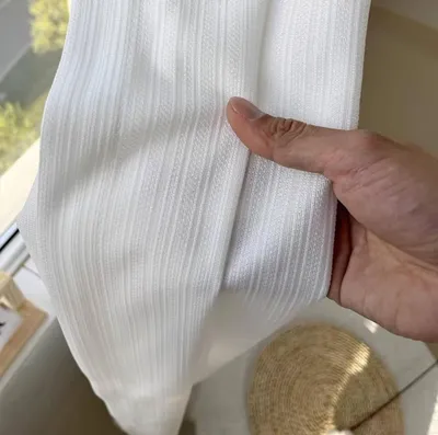 Obrázok produktu pre Závesy – záclony – priesvitné záclony – dekorácie do obývačky – jednoduchá textúra – šírka 107 cm, výška 147 cm – biela