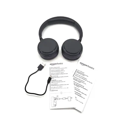 Produktbild von Amazon Kopfhörer Audiogeräte Basics 35 Stunden Spielzeit kabellos bequem vielseitig für unterwegs