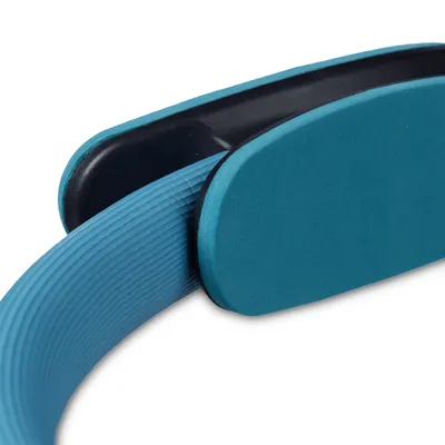 Produktbild von Relaxdays Bluefinity Pilates Ring, Doppelgriff, Gepolstert, D: 39 cm, Fiberglas, mit Bändern, Widerstandsring, türkis