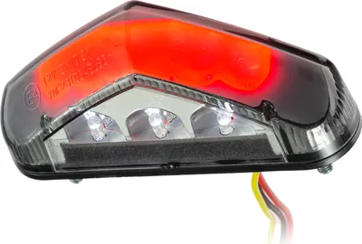 Zdjęcie produktu dla Tylne światło motocyklowe Brisk 3 w wersji przyciemnionej z prowadnikiem światła i oświetleniem tablicy rejestracyjnej SMD