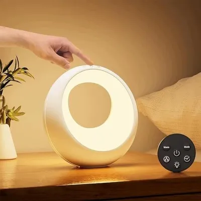 Zdjęcie produktu dla Lampka nocna LED dotykowa ściemniana z pilotem dla dzieci 6 kolorów