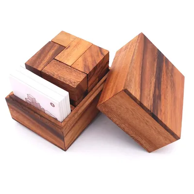 Produktbild von Soma Würfel - variantenreiches Denkspiel mit 50 Karten aus Holz