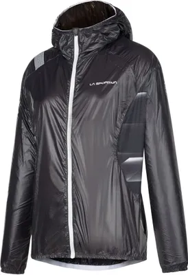 Schwarze Briza Windbreaker Jacke für Damen von La Sportiva; mit Kapuze und reflektierenden Elementen.