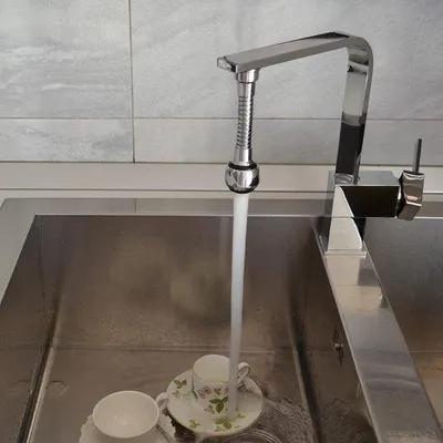 Produktbild von Luxus-Flaschenhals-Handbrause mit Chrom- und Schwarz-Beschichtung