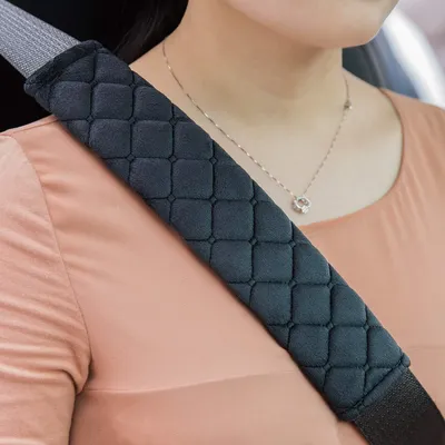 Produktbild von Premium Auto Gurtpolster im Zweierpack,Polsterung fš¹r Sitzgurt im Auto,Damit Sie und Ihre Familie eine entspannte Reise haben - auch fš¹r Kinder geeignet (Schwarz)