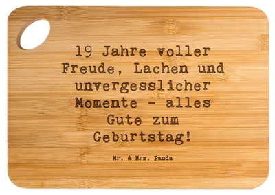 Produktbild von Mr. & Mrs. Panda Frühstücksbrett Spruch 19. Geburtstag Freude - Transparent - Geschenk, Schneidebrett, Holzbrett, liebevolle Botschaft, Hackbrett, schneidunterlage, Alter