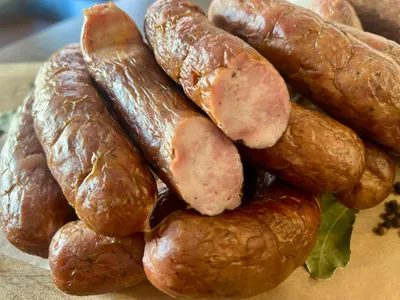 Zdjęcie produktu dla Kiełbasa wieprzowo-drobiowa wędzona Sokołów około 1 kg