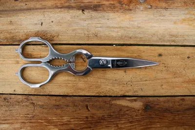 Obrázok produktu pre F. DICK Küchenschere Schere geschmiedet, Klinge 20 cm, inkl. Flaschenäffner