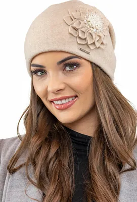 Produktbild von Vivisence damen wintermütze warm und gemütlich kopfbedeckung an winter und herbst  warm dick. blumenapplikation, klassisch mütze für frauen, hergestellt in eu, beige, einheitsgröße