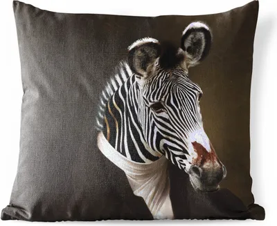 Produktbild von MuchoWow® Outdoor Kissen - Zebra - Porträt - Kleidung - 45x45 cm - Wetterfest - Lounge Kissen - Fotokissen - Dekoratives Kissen