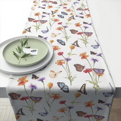 Imagen del producto de Ambientación: Mantel individual con diseño de mariposas, 40x150 cm, color blanco