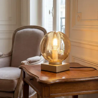 Produktbild von Tischlampe Rauchglas Metall 17,5 cm hoch in Gold Bernstein E14 Kugel Schirm Modern Tischleuchte Nachttischlampe